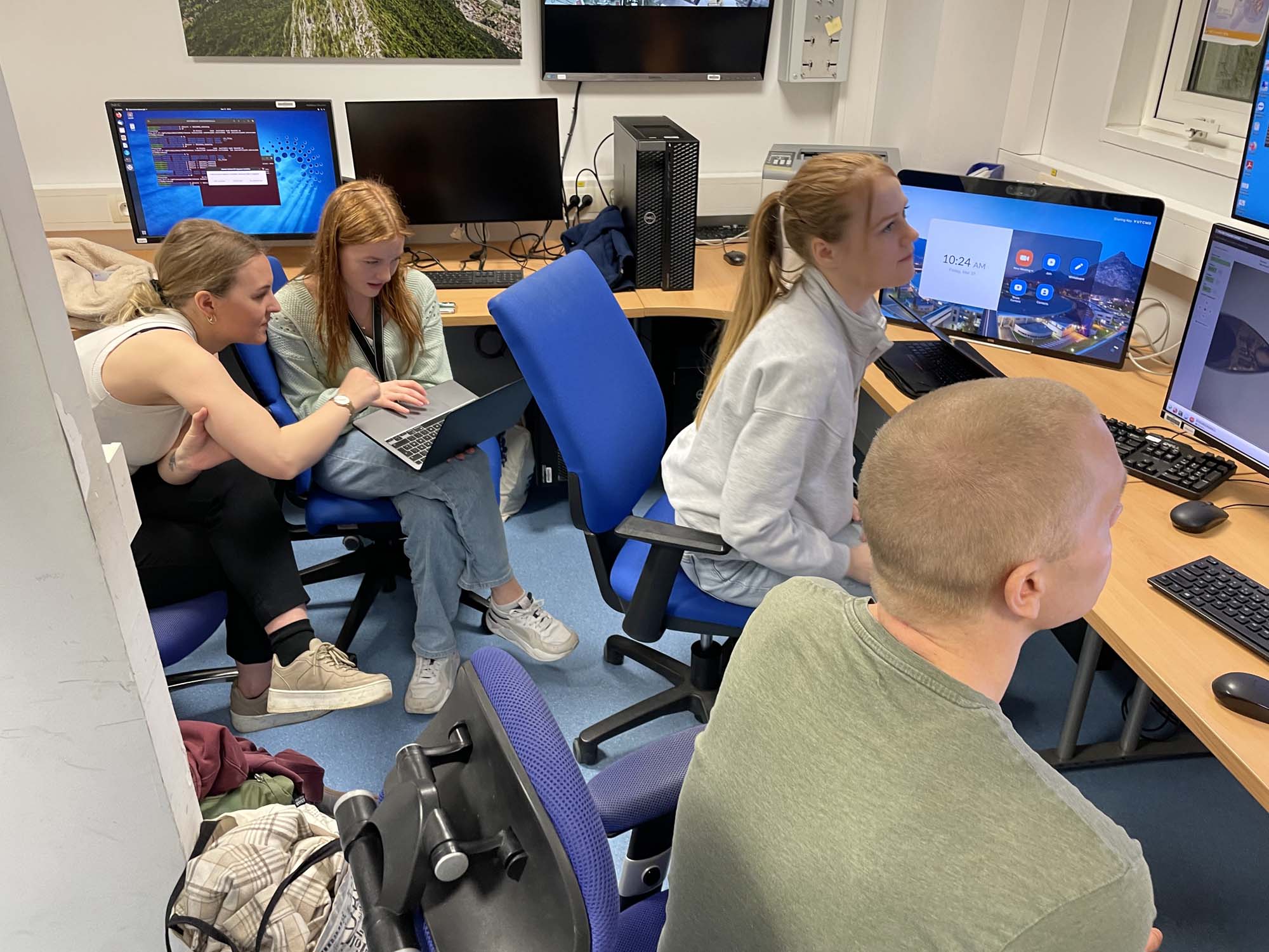 Beamtime & Grenoble trips photo